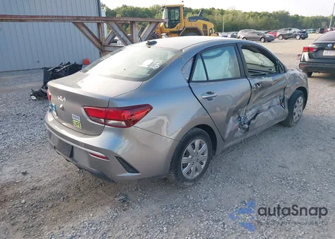 2022 Kia Rio S z USA, uszkodzony, nr VIN 3KPA24AD6NE480793